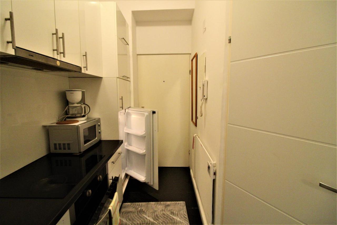 Small Studio Close To City Center Vienna Exterior photo
