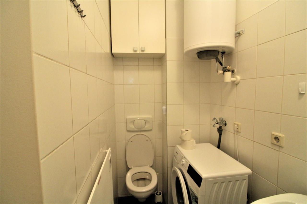 Small Studio Close To City Center Vienna Exterior photo